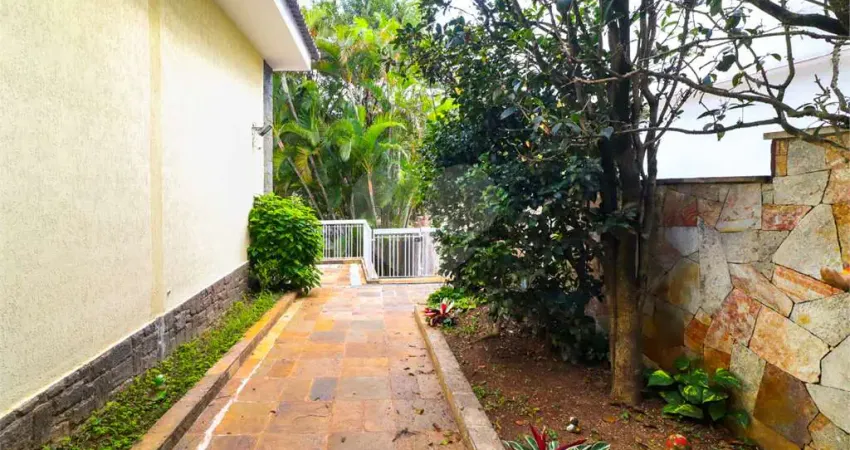 Casa com 3 quartos para alugar na Rua Princesa Leopoldina, --, Lapa, São Paulo