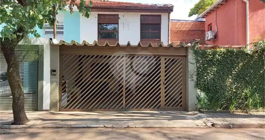 Sobrado com 4 quartos à venda ou para locação em Alto De Pinheiros - SP