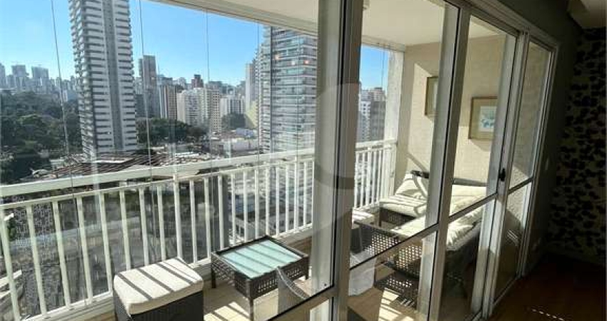 Apartamento com 3 quartos à venda ou para locação em Pinheiros - SP