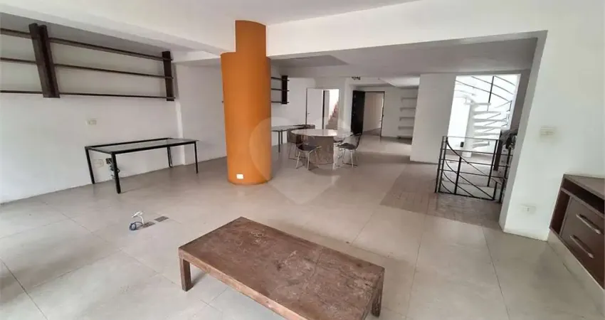 Casa com 4 quartos à venda na Rua Ajuricaba, --, Vila Romana, São Paulo