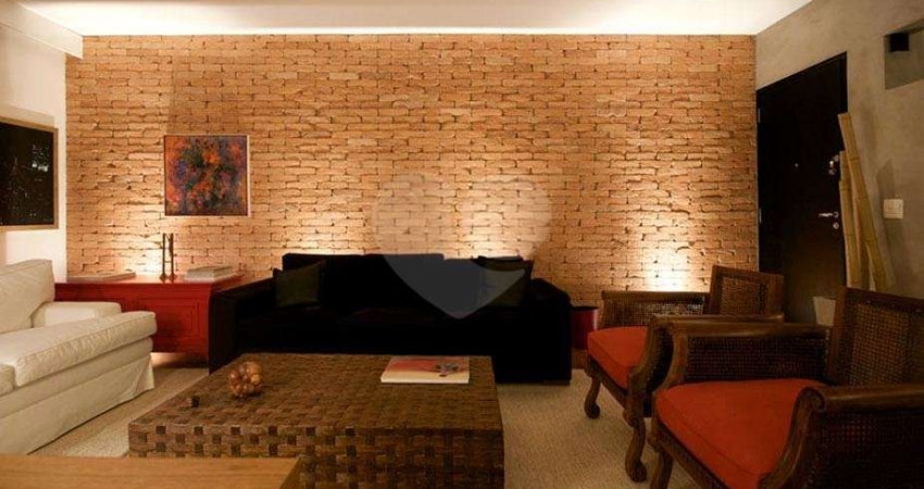 Apartamento com 3 quartos à venda em Alto De Pinheiros - SP