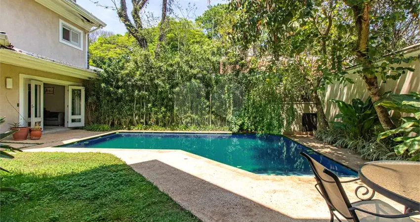 Sobrado com 3 quartos à venda em Alto De Pinheiros - SP