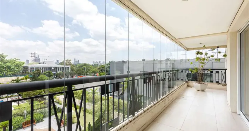 Apartamento com 3 quartos à venda em Alto De Pinheiros - SP