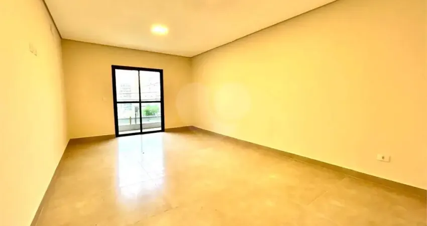 Sobrado com 3 quartos à venda em Vila Ipojuca - SP