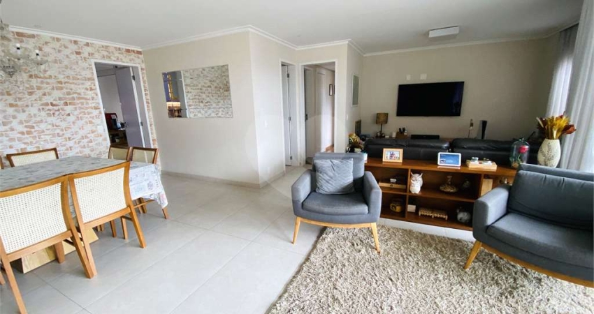 Apartamento com 3 quartos à venda em Vila Ipojuca - SP