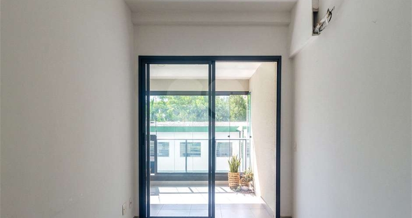 Apartamento com 2 quartos à venda ou para locação em Cerqueira César - SP
