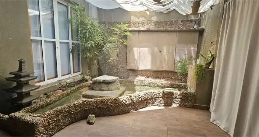 Casa à venda ou para locação em Pinheiros - SP