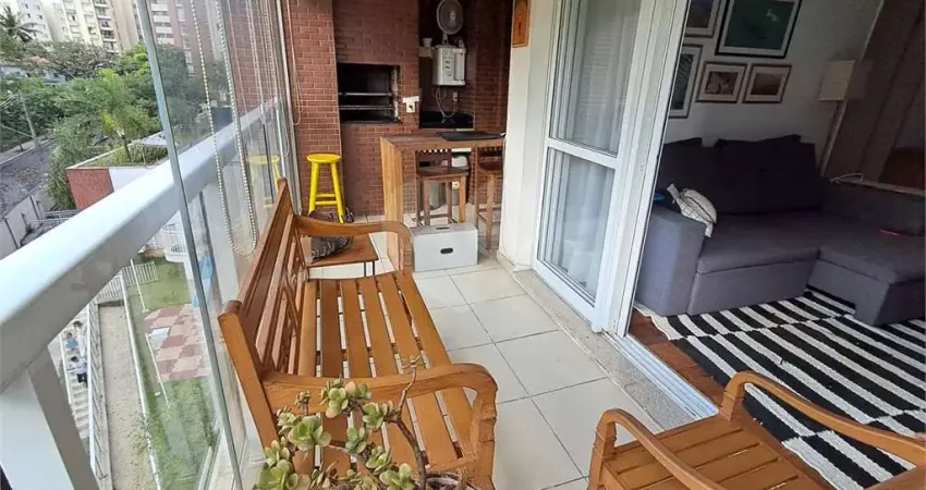 Apartamento com 3 quartos à venda na Rua Mota Pais, --, Vila Ipojuca, São Paulo