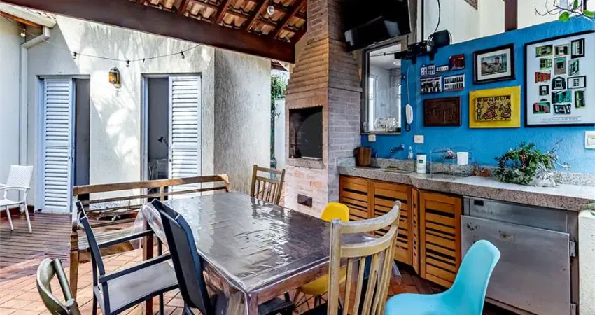 Casa com 3 quartos à venda na Rua Luís César Pannain, --, Alto da Lapa, São Paulo