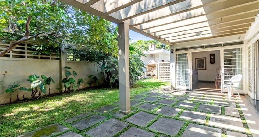 Casa com 3 quartos à venda na Gaspar Moreira, --, Butantã, São Paulo