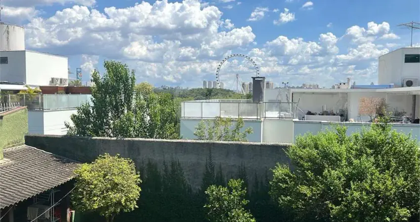 Sobrado com 4 quartos à venda em City Boaçava - SP