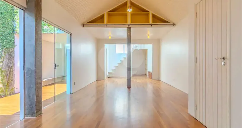 Casa com 2 quartos à venda na Jurandá, --, Vila Madalena, São Paulo