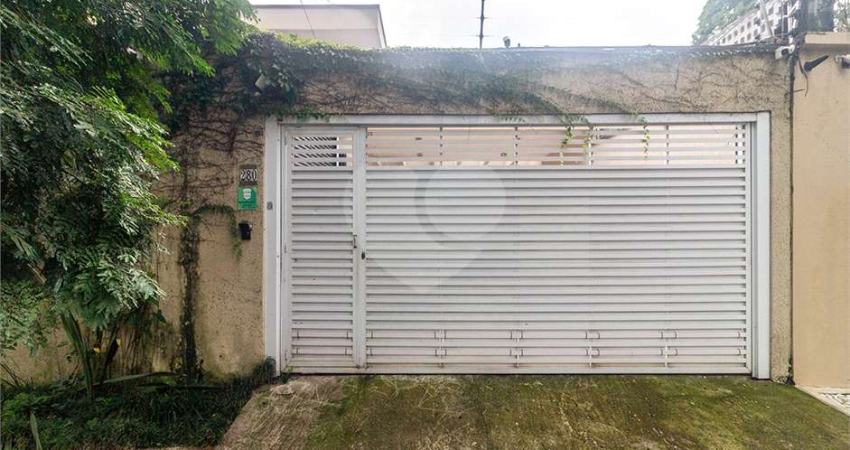 Casa térrea com 4 quartos à venda ou para locação em Alto De Pinheiros - SP