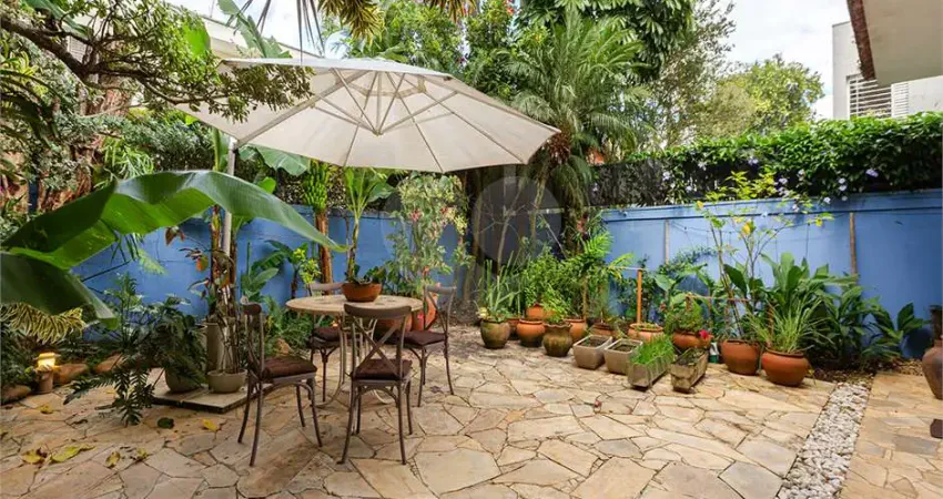 Casa com 4 quartos à venda em Alto de Pinheiros, São Paulo 