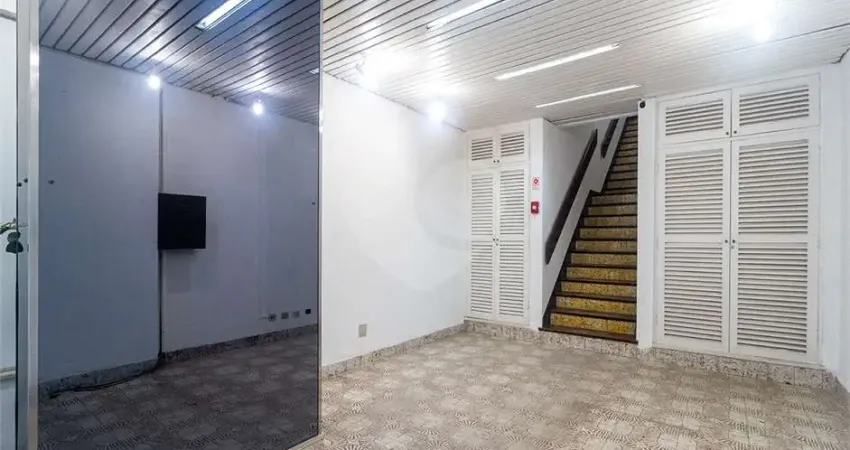 Prédio inteiro à venda ou para locação em Pinheiros - SP