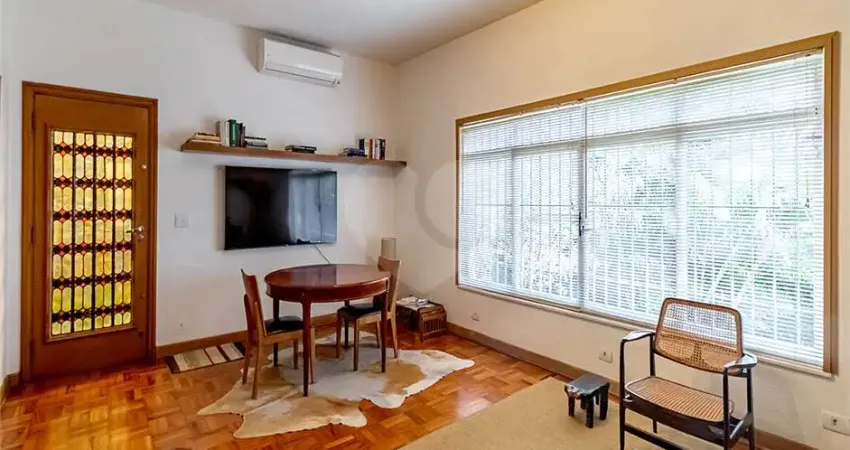 Casa térrea com 3 quartos à venda em Alto De Pinheiros - SP