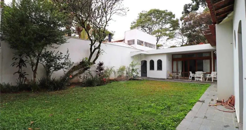 Casa térrea com 3 quartos à venda em Vila Madalena - SP