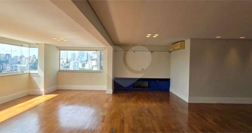 Apartamento com 3 quartos à venda em Vila Madalena - SP