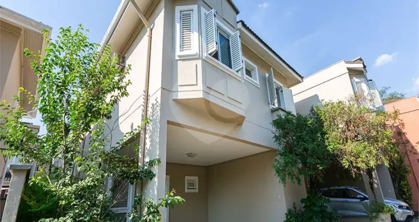 Casa em condomínio fechado com 3 quartos à venda na Rua Bennet, --, Alto de Pinheiros, São Paulo