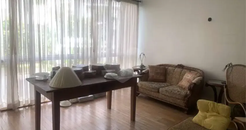 Sobrado com 4 quartos à venda em Sumaré - SP