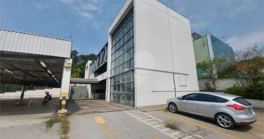 Prédio para alugar na Lapa, São Paulo 