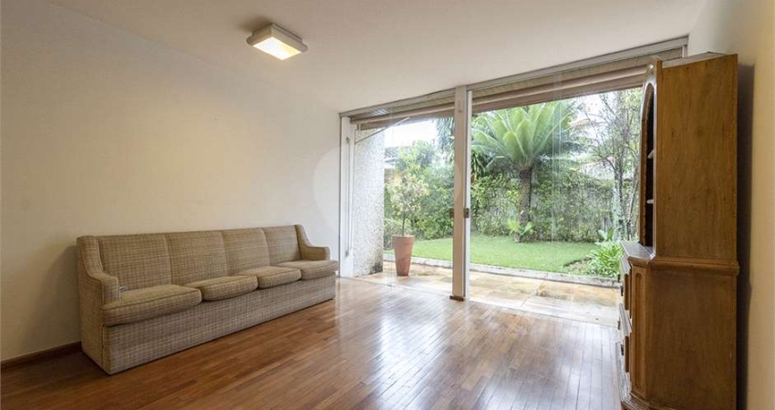 Casa com 3 quartos à venda em Alto De Pinheiros - SP
