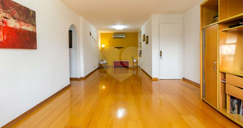 Apartamento com 3 quartos à venda na Praça Irmãos Karmann, --, Sumaré, São Paulo