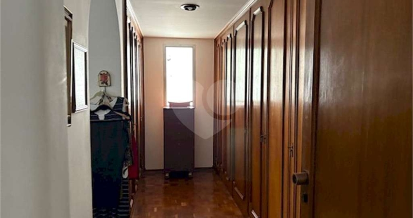 Casa com 3 quartos à venda na Rua dos Aliados, --, Lapa, São Paulo