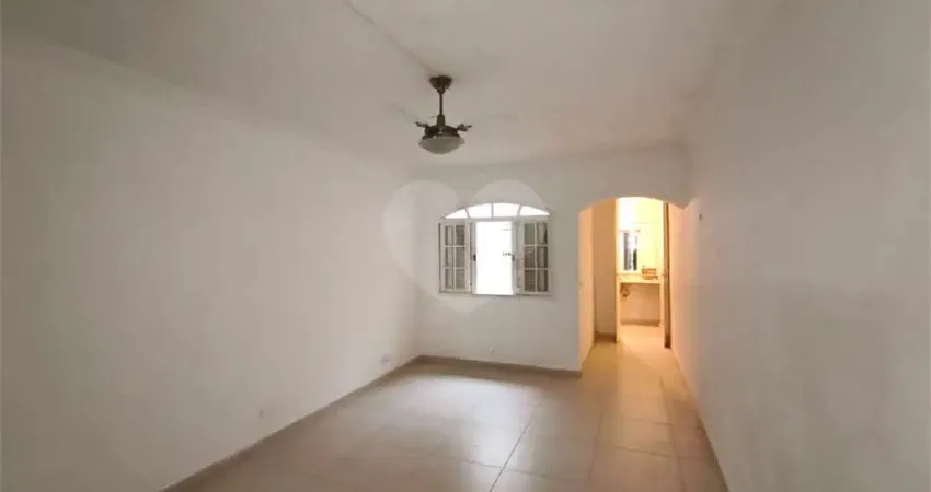 Casa com 2 quartos à venda na Rua dos Caetés, --, Perdizes, São Paulo