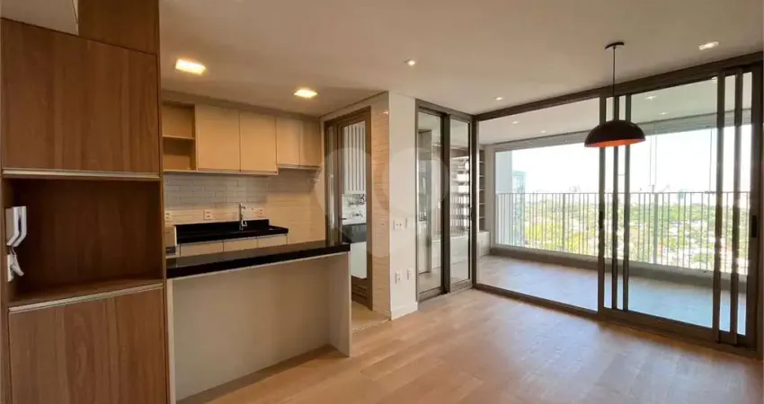 Apartamento com 2 quartos à venda ou para locação em Pinheiros - SP