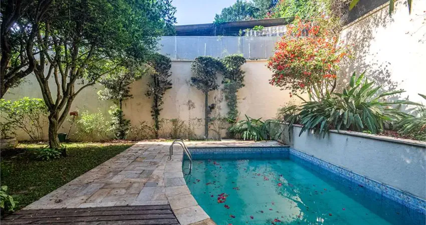 Casa com 4 quartos à venda na Rua Livi, --, Vila Madalena, São Paulo