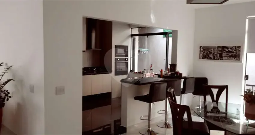 Casa térrea com 3 quartos à venda em Alto Da Lapa - SP