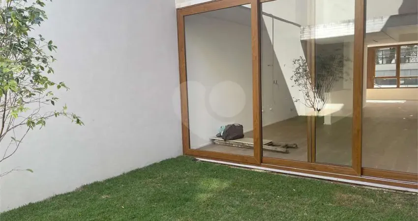 Sobrado com 3 quartos à venda em Vila Madalena - SP