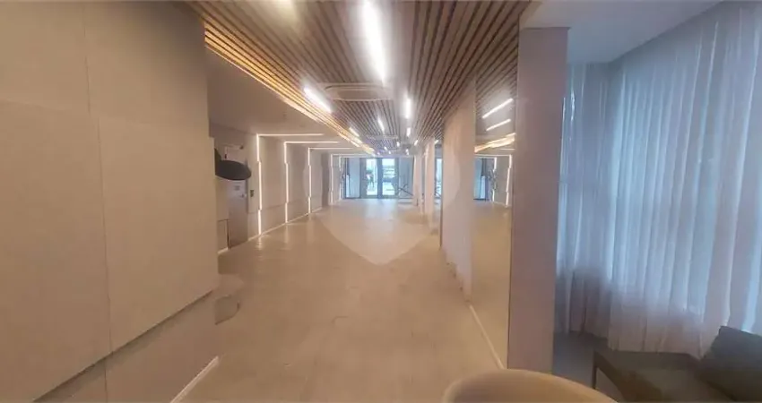 Apartamento com 3 quartos à venda na Rua Alves Guimarães, --, Vila Madalena, São Paulo