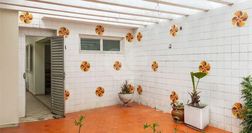 Casa com 3 quartos à venda na Rua Passo da Pátria, --, Alto da Lapa, São Paulo