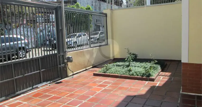 Casa comercial à venda na Rua Padre João Gonçalves, --, Pinheiros, São Paulo