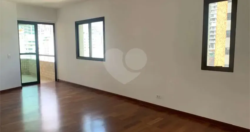 Apartamento com 3 quartos à venda na Rua Francisco Leitão, --, Pinheiros, São Paulo