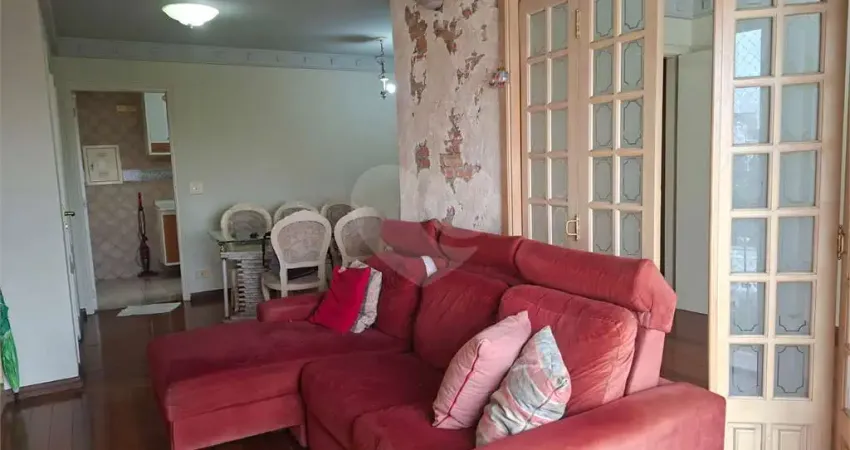 Apartamento com 3 quartos para alugar na Rua Fernão Dias, --, Pinheiros, São Paulo