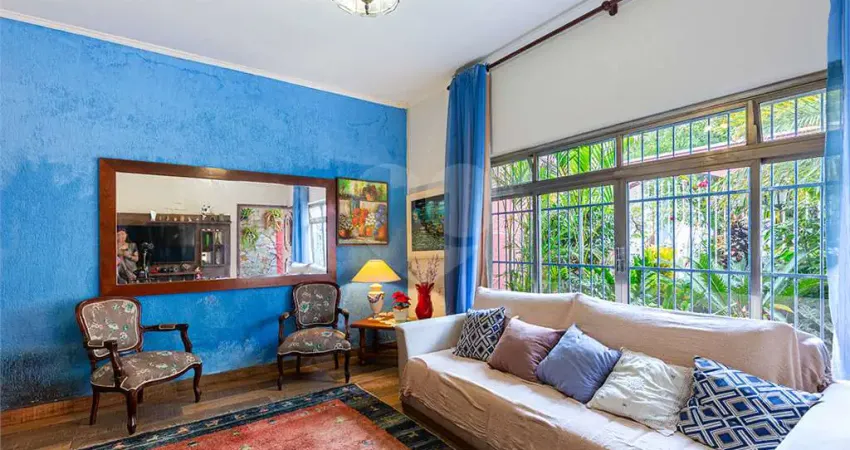 Casa com 3 quartos à venda na Rua Camburiú, --, Vila Ipojuca, São Paulo