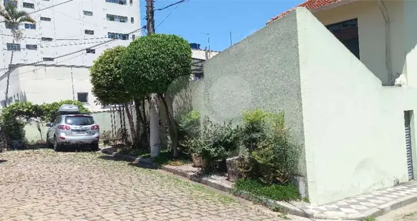 Casa com 3 quartos à venda na Rua Cerro Corá, --, Vila Romana, São Paulo
