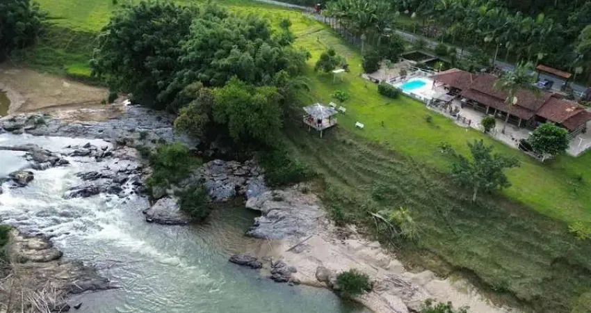 Você não está comprando só um sítio e sim a paz pertinho  da natureza
