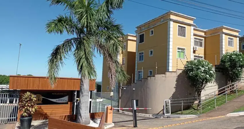 Apartamento com 2 quartos para alugar na Rua Pioneiro João Perin, 1211, Parque Tarumã, Maringá