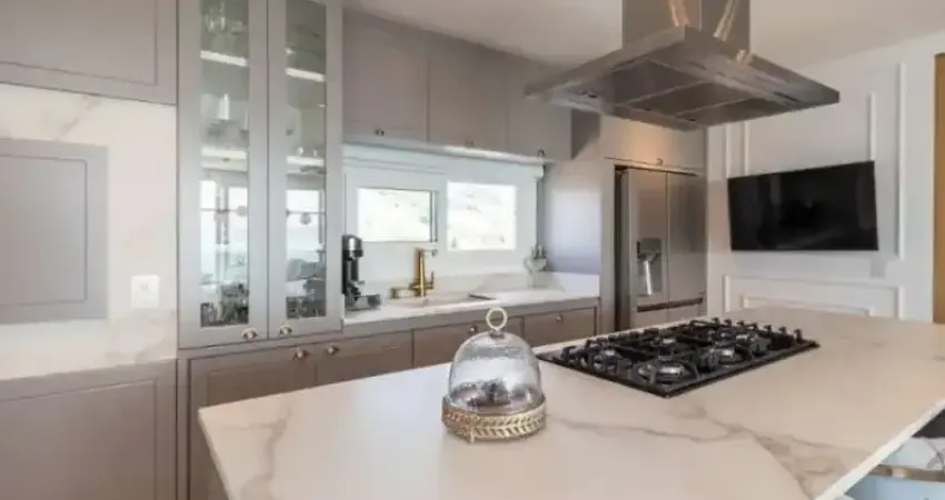 Cobertura alto padrão na agronômica — pronta para morar e com 3 suítes!