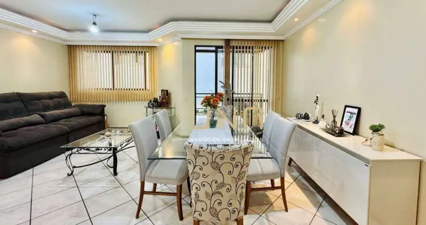 Excelente apartamento de 03 quartos no bairro Agronômica, próximo a Beira Mar Norte.