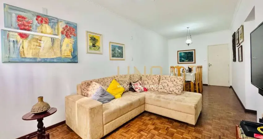 Apartamento no Centro da cidade, com 02 quartos sendo uma suíte, uma vaga de garagem.