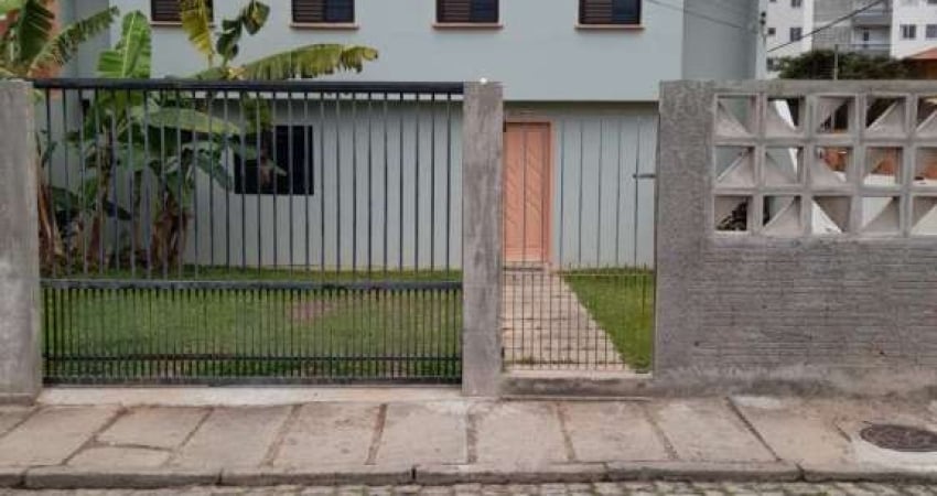 Casa Residencial/Comercial em Trindade