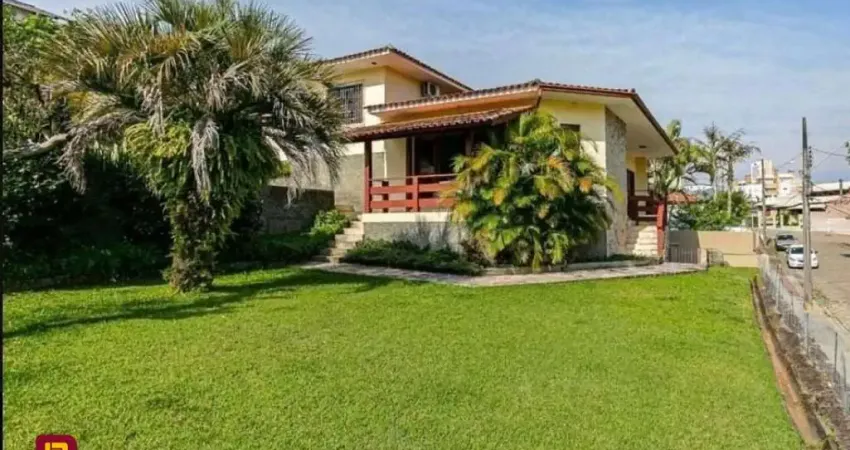 Casa com 4 quartos à venda na Travessa João Acelino de Senna, 56, Itaguaçu, Florianópolis