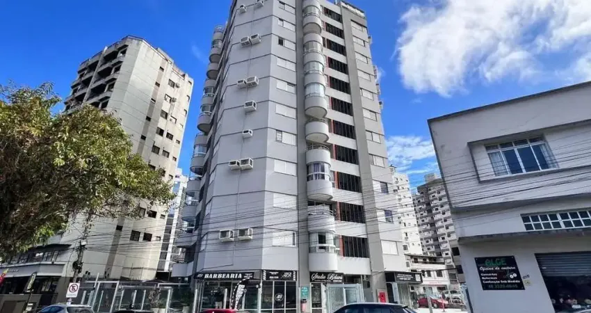 Cobertura espaçosa, 163m², 4 quartos, no Centro de Florianópolis