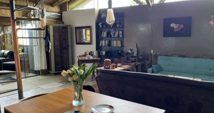 Casa estilo Studio de 135 m2 com vista mar em Sambaqui
