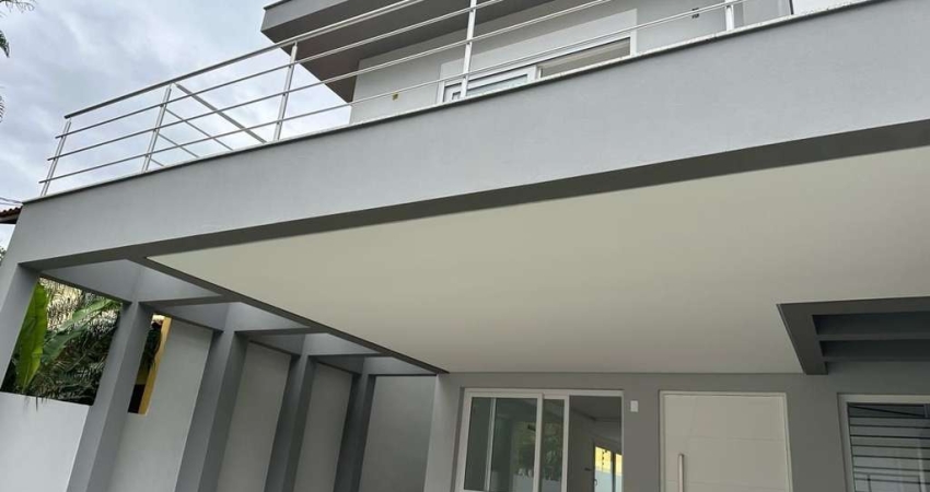 Casa com 3 quartos à venda na Rua Professor Marcos Cardoso Filho, 183, Córrego Grande, Florianópolis